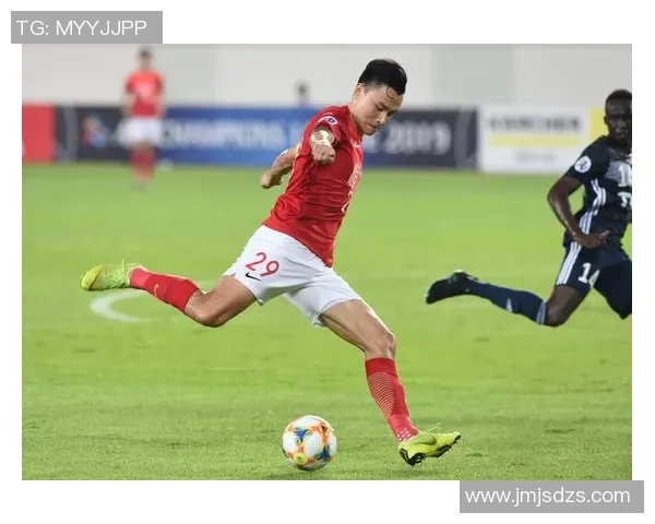 昆山队迎战广州恒大全力争胜期待精彩对决展现足球魅力与激情