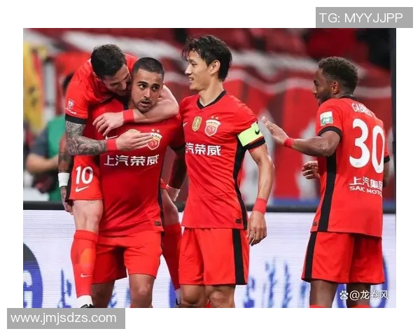 利物浦主场迎战马拉加期待精彩对决双方球员全力以赴争取胜利