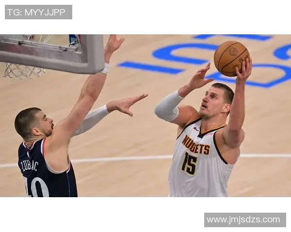 快船与掘金激战正酣虎扑直播带你全程体验精彩瞬间 快船与掘金激战正酣虎扑直播带你全程体验精彩瞬间