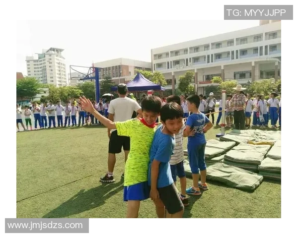 西海岸少儿足球比赛精彩直播全程回顾与精彩瞬间分享 西海岸少儿足球比赛精彩直播全程回顾与精彩瞬间分享